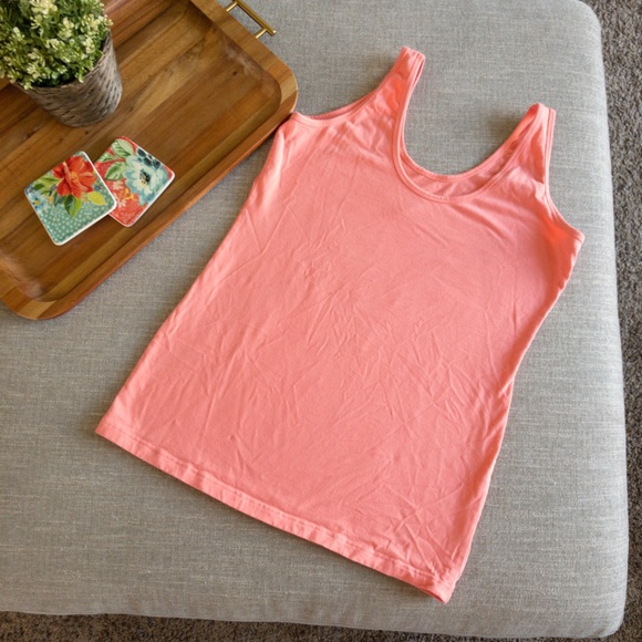 SOLD Maurices Scoopneck Tank - Picture 3 of 3